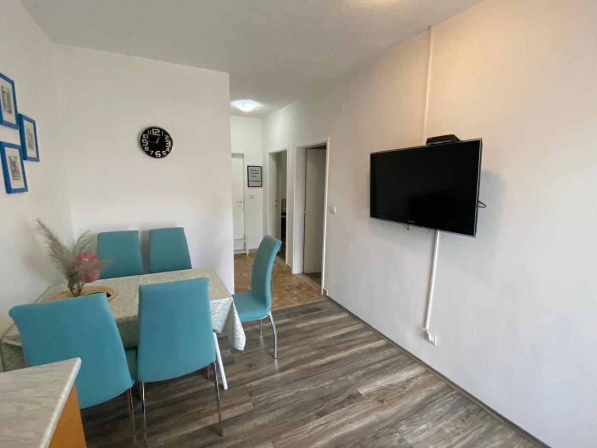 Apartmani Juricev Vodice Cameră foto